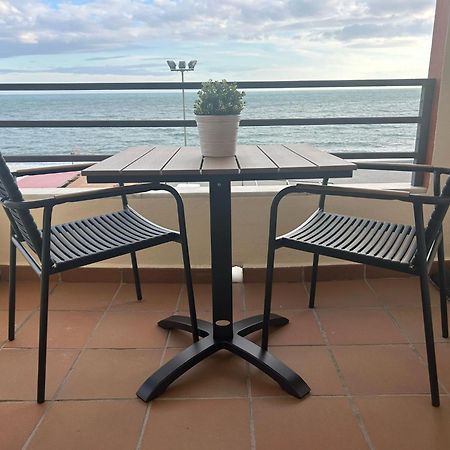 Maravilloso Apartamento En Primera Linea De Playa Con Vistas Al Mar En Caleta De Velez 2 D Exterior photo